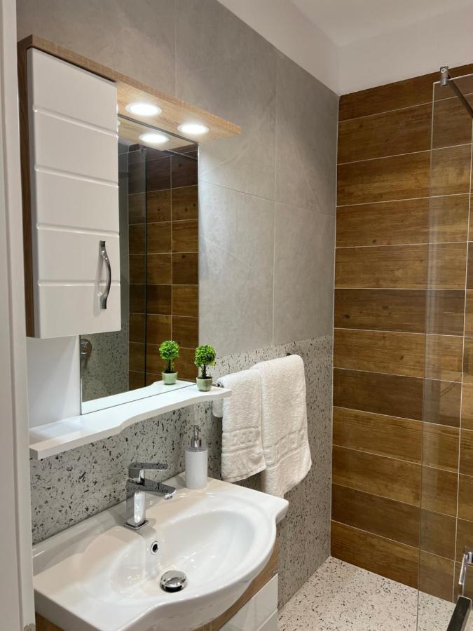 Costa Adriatica Apartments Дуррес Екстер'єр фото